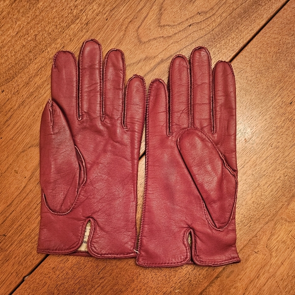 Berman's Classic Red Leather Gloves - Picture 4 of 5